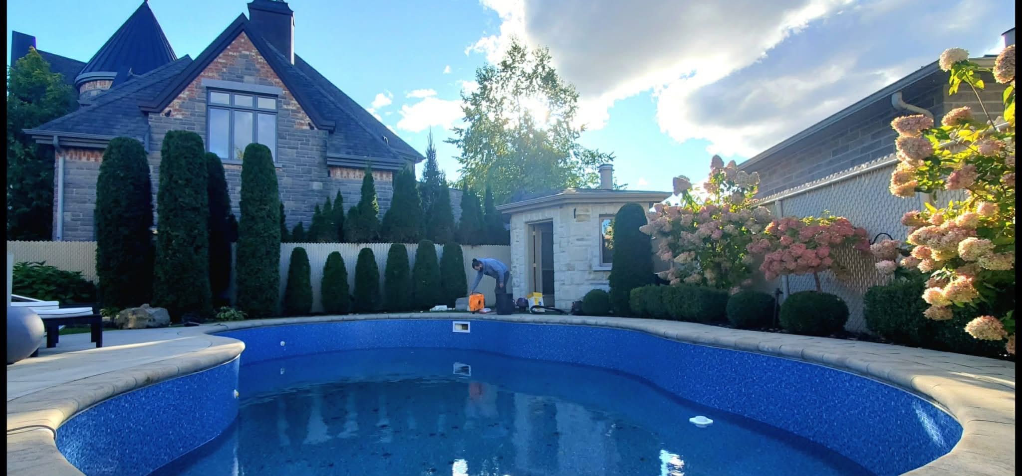 Ouverture de piscines creusées à Laval et Rive-Nord